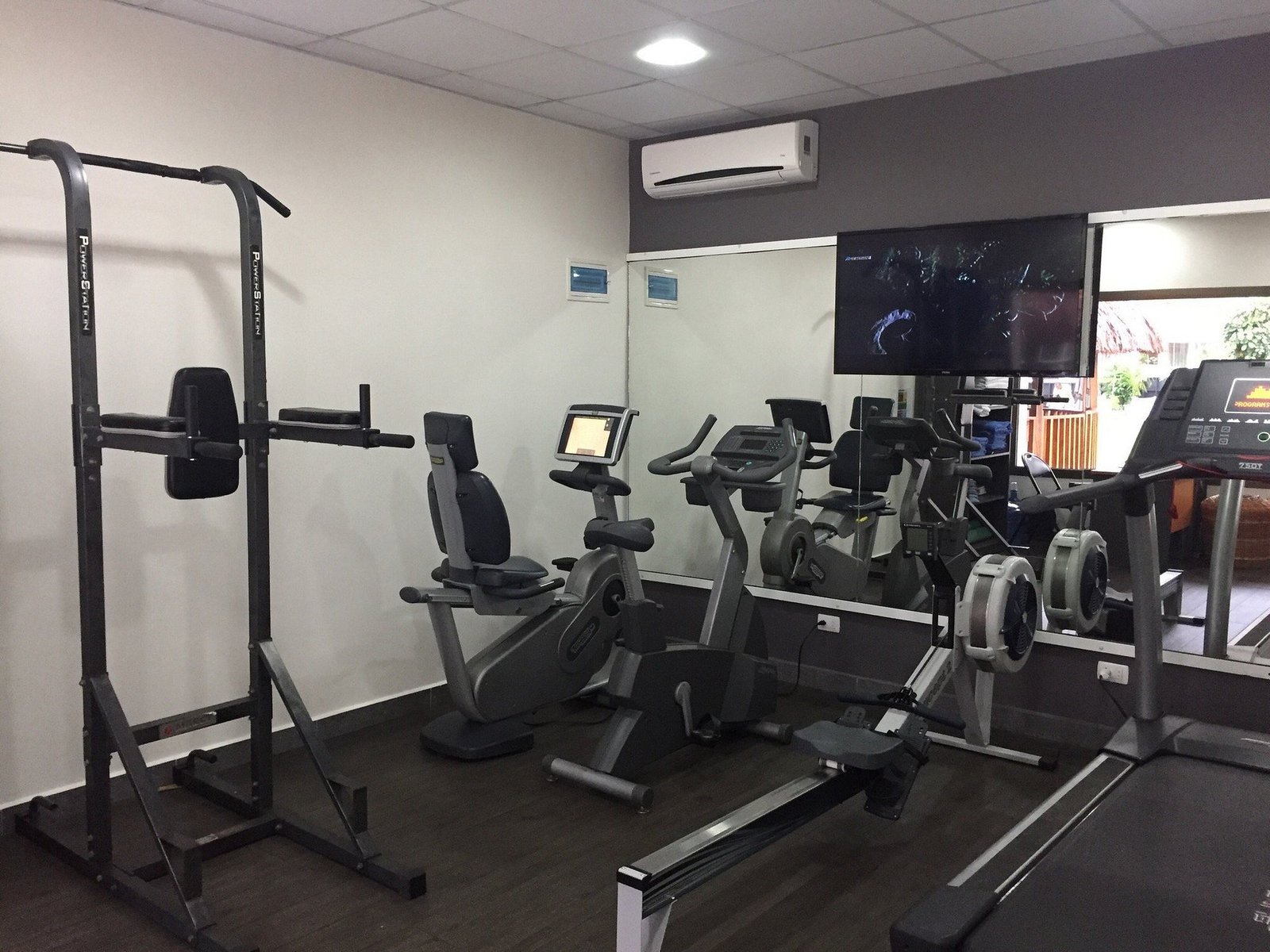 good-fitness-room (1)